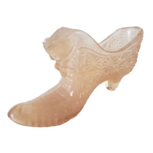 Vintage Collectible Boyd Daisy & Button Pink White Slag Cat Head Art Glass Slipp